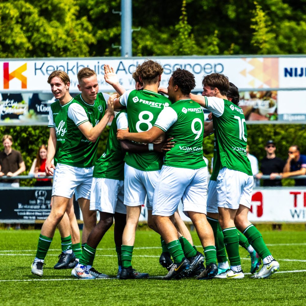 2025-05-31 HSC O19- Voorwaarts Twello KNVB distictsbeker. HSC O19 wint districtsbeker. Juichen 2-0
